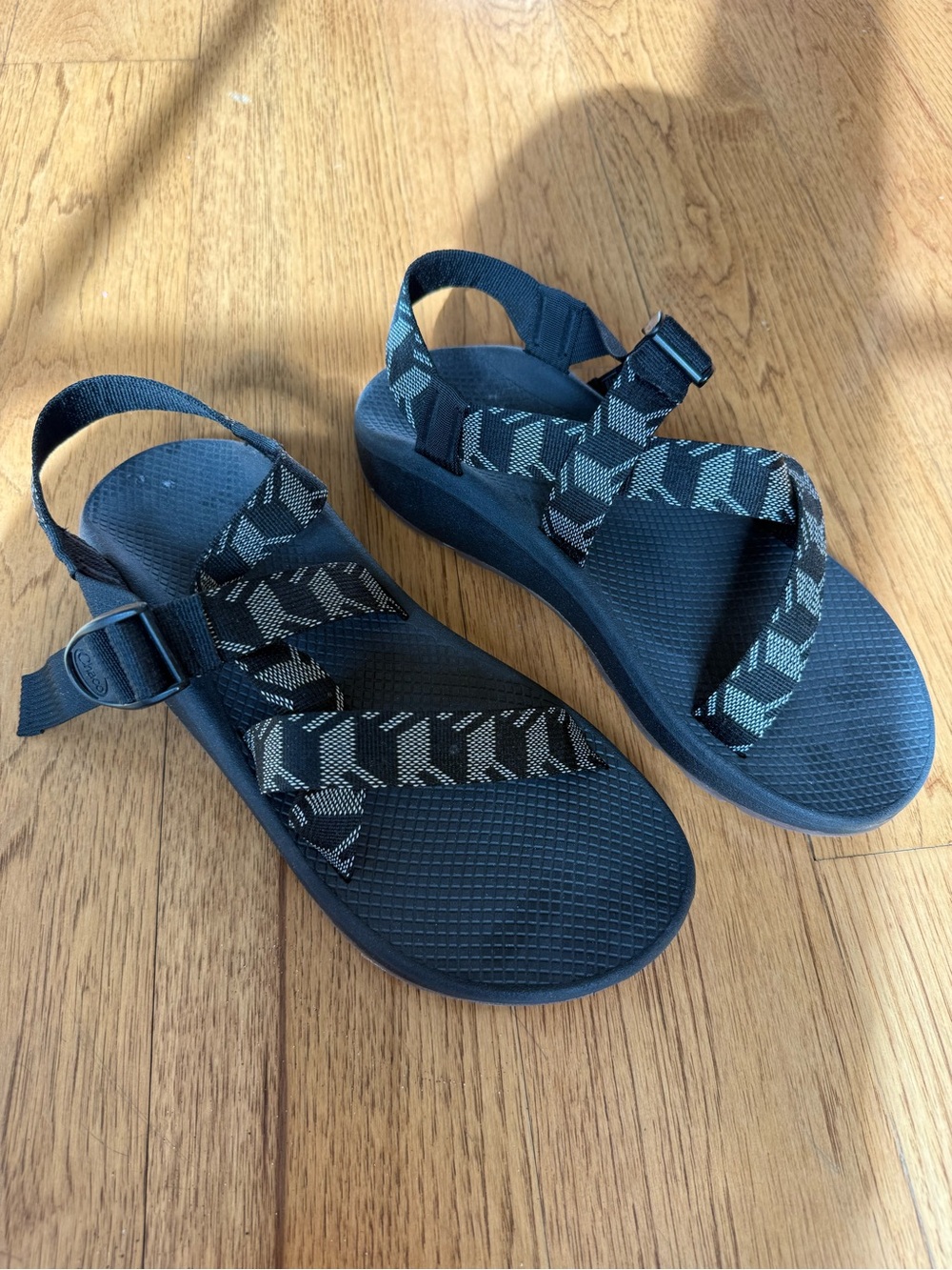 Men’s Chaco Shoes with Black/Gray Straps